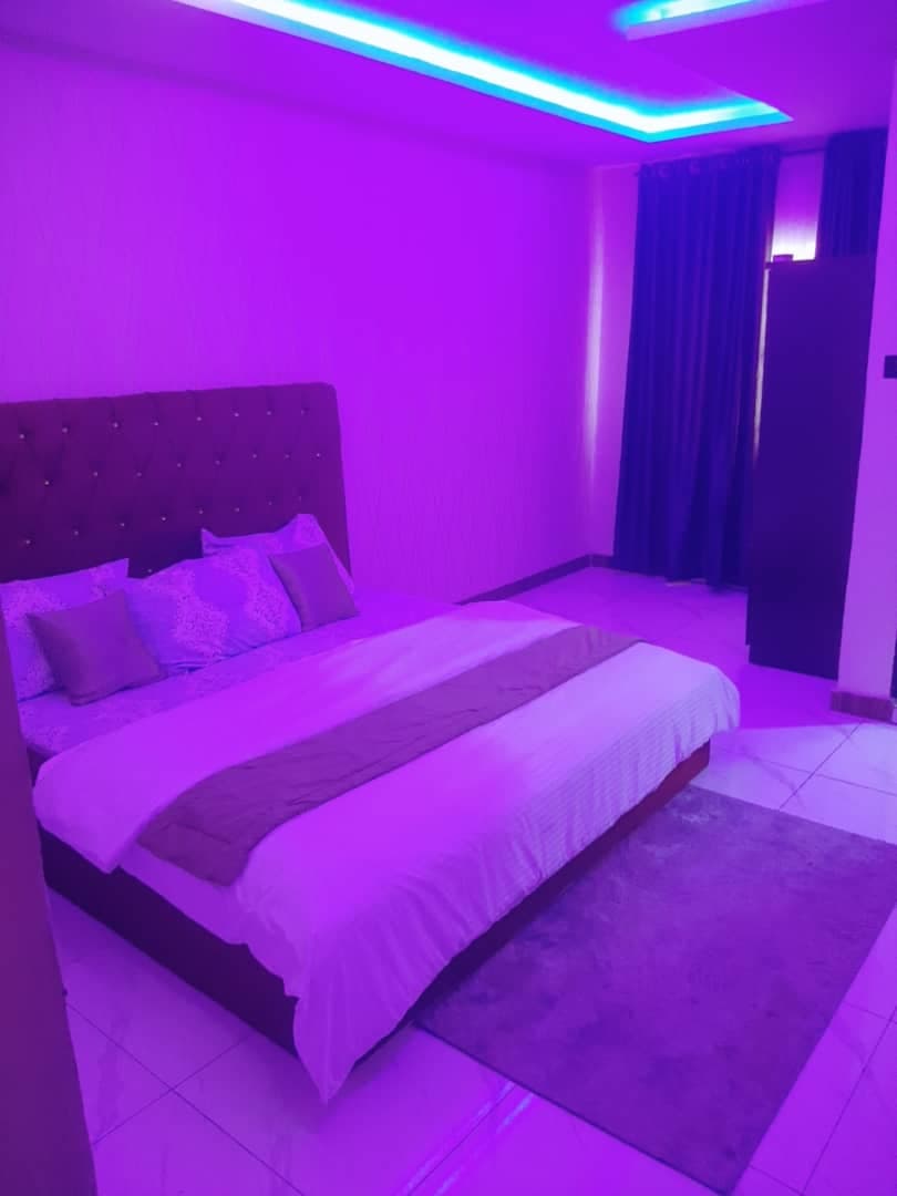 Gidan Regal mai ɗakin kwana ɗaya at Prestige Haven in Akure